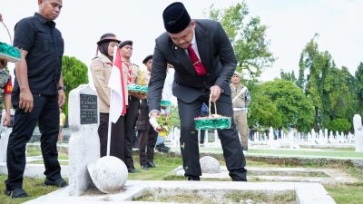 Jelang Hut Kota Medan Ke 434, Wali Kota Medan Ziarahi Makam Mantan Wali Kota Medan & Gubsu Terdahulu