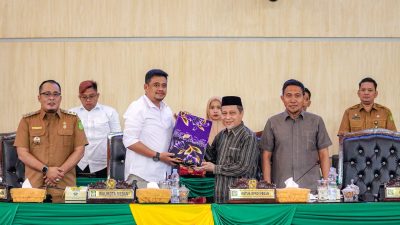 Wali Kota Medan Hadiri dan Dengarkan Pemandangan Umum Fraksi-fraksi DPRD Medan