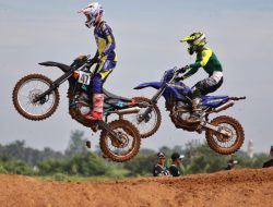 Ribuan Masyarakat Sumut Antusias Saksikan Aksi Crosser di Lomba Grasstrack PON XXI Aceh-Sumut 2024