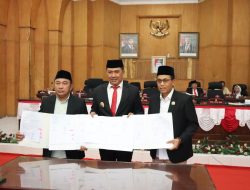 DPRD Kabupaten Batu Bara Gelar Rapat Paripurna, Semua Fraksi Sepakati Ranperda Penanggulangan Bencana dan APBD 2025