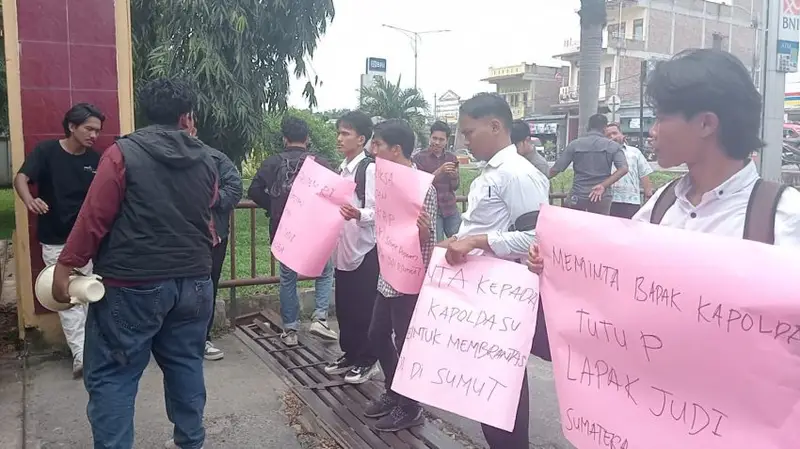 Mahasiswa Forum Indonesia Muda Desak Polda Sumut Berantas Judi hingga ke Akar