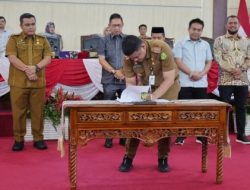 Wali Kota Medan dan DPRD Tetapkan Propemperda 2025 dalam Rapat Paripurna