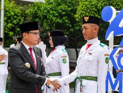 Wali Kota Medan Kukuhkan Paskibraka 2025, Momen Haru Warnai Upacara