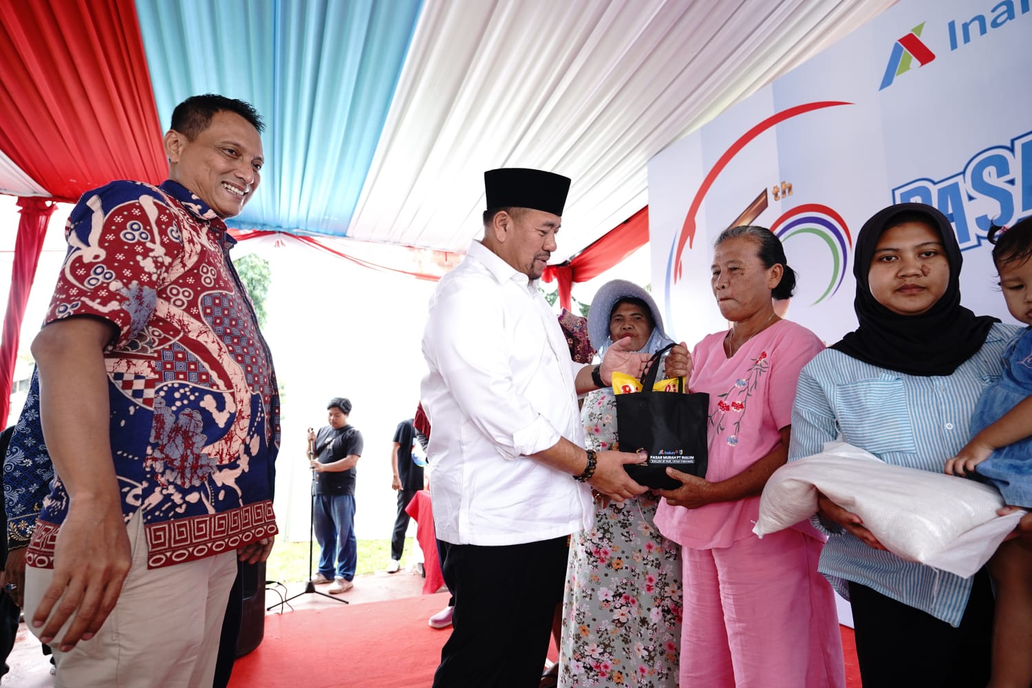 Bupati Batu Bara Tinjau Pasar Murah Inalum HUT ke-50, 6.000 Paket Sembako Rp20 Ribu untuk Warga Terdampak Banjir
