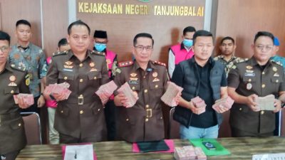 Diduga Korupsi Dana Hibah Rp 16,5 M Ketua KPU Tanjungbalai Ditahan