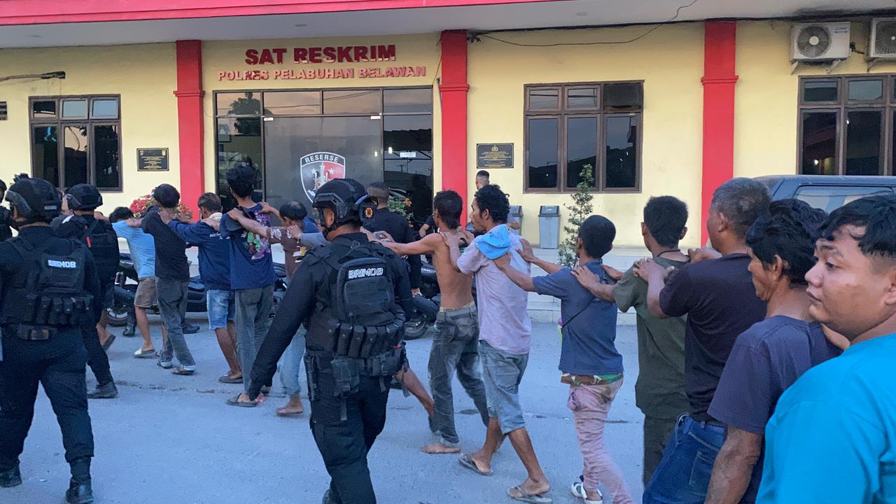 Tim Gabungan Polda Sumut Tangkap 17 Pelaku Premanisme, Pungli, dan Curas di Wilayah Belawan