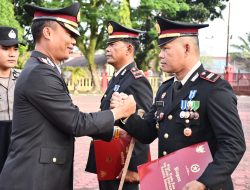 Kapolres Nias Pimpin Upacara Satyalancana Pengabdian, Puluhan Personel Terima Penghargaan Negara