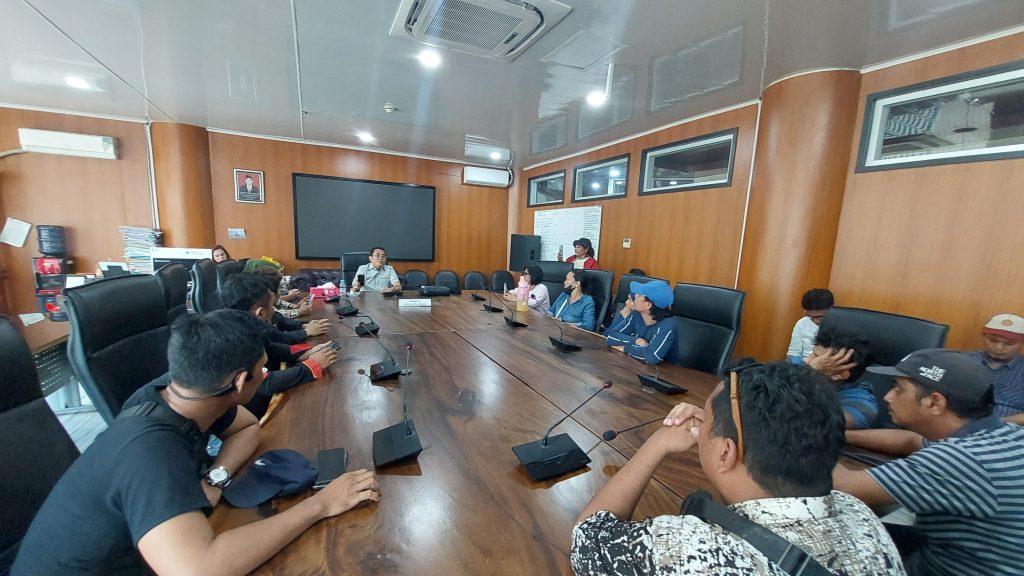 Warga Pinggiran Sungai Deli Minta DPRD Medan Fasilitasi Pembongkaran Tembok City View