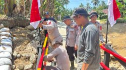 Brimob Polda Sumbar Bangun Jembatan Darurat untuk 3.000 Warga di Padang Pariaman