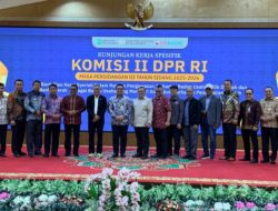 Hadiri Kunker DPR RI, Bupati Pelalawan Suarakan Penguatan BUMD