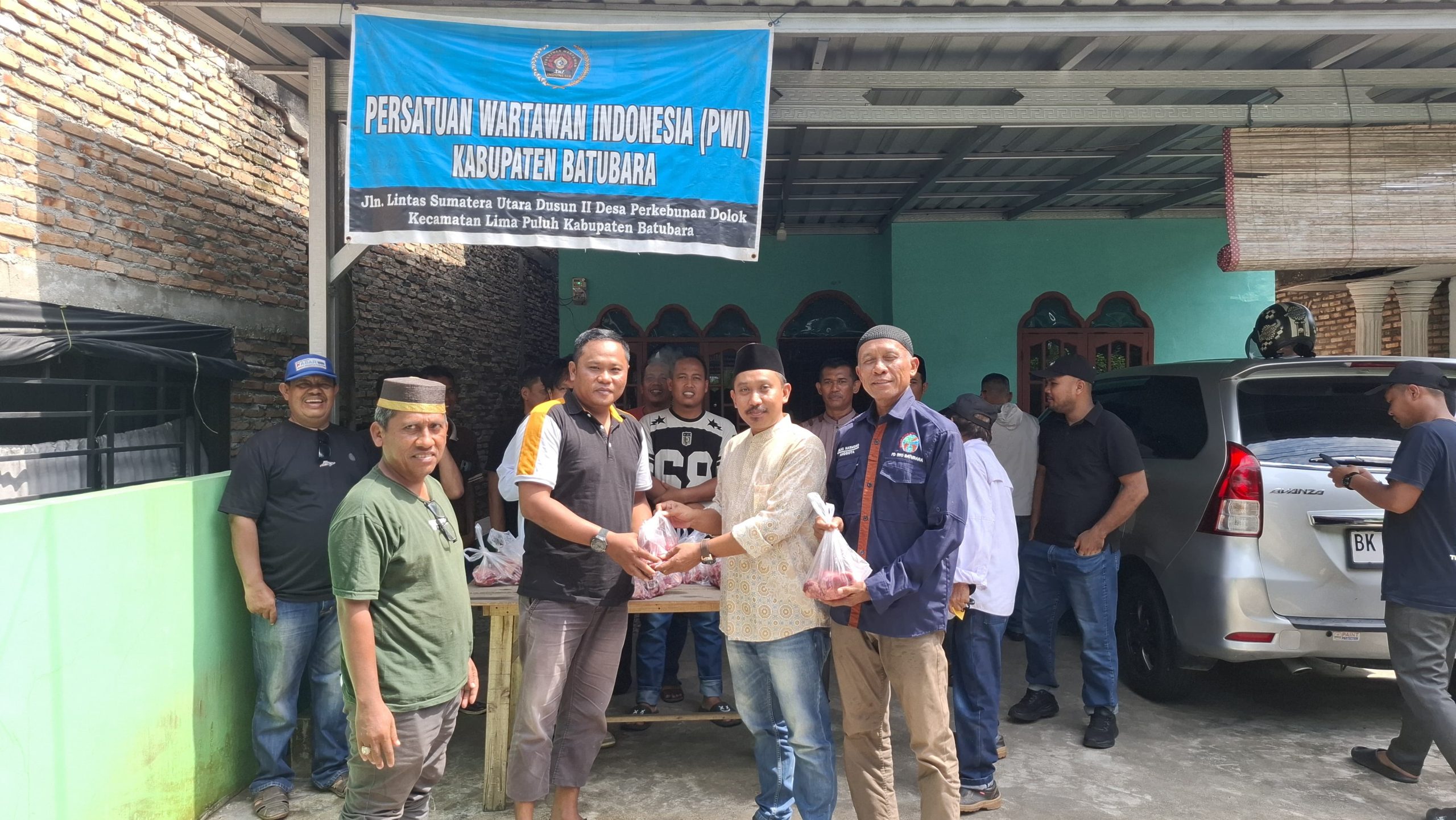PWI Batubara Berbagi Kurban, SMSI Nilai Solidaritas Wartawan Makin Terjaga