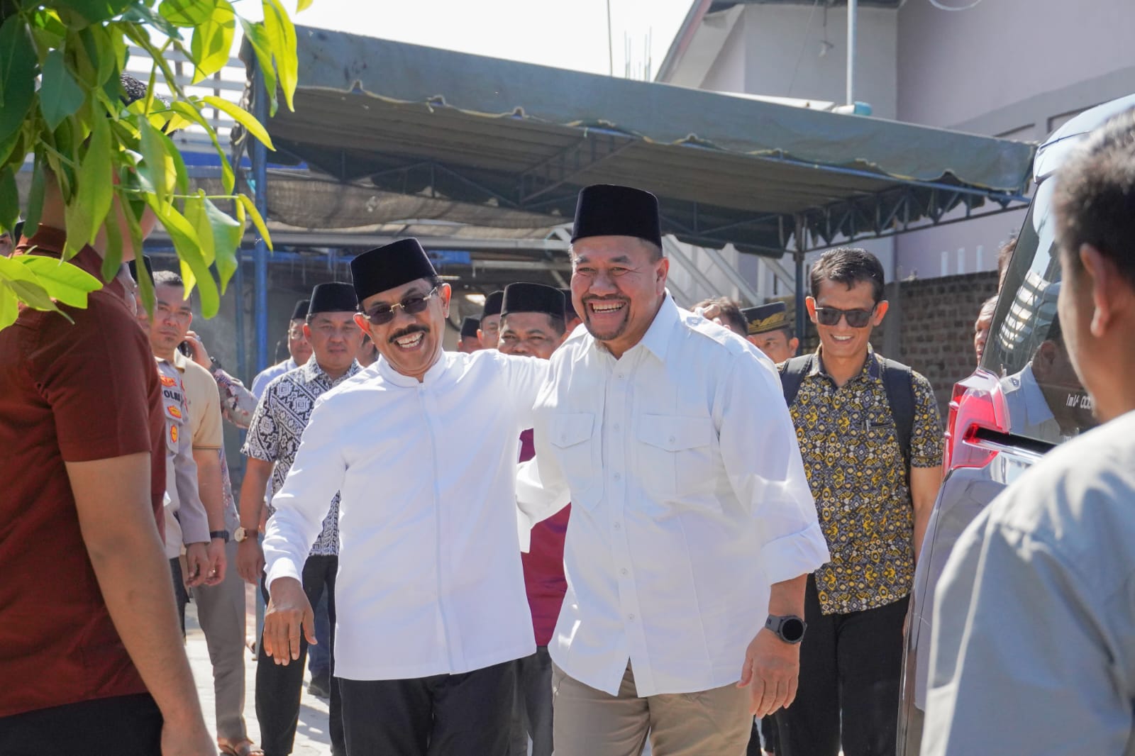 Stafsus Kemenko Polkam Bersama Bupati Batubara Apresiasi Bantuan Hewan Kurban Presiden Prabowo
