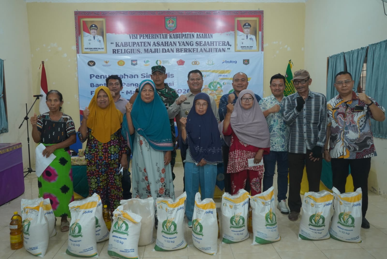 Wakil Bupati Asahan Salurkan Bantuan Pangan untuk 2.523 KPM di Bandar Pulau