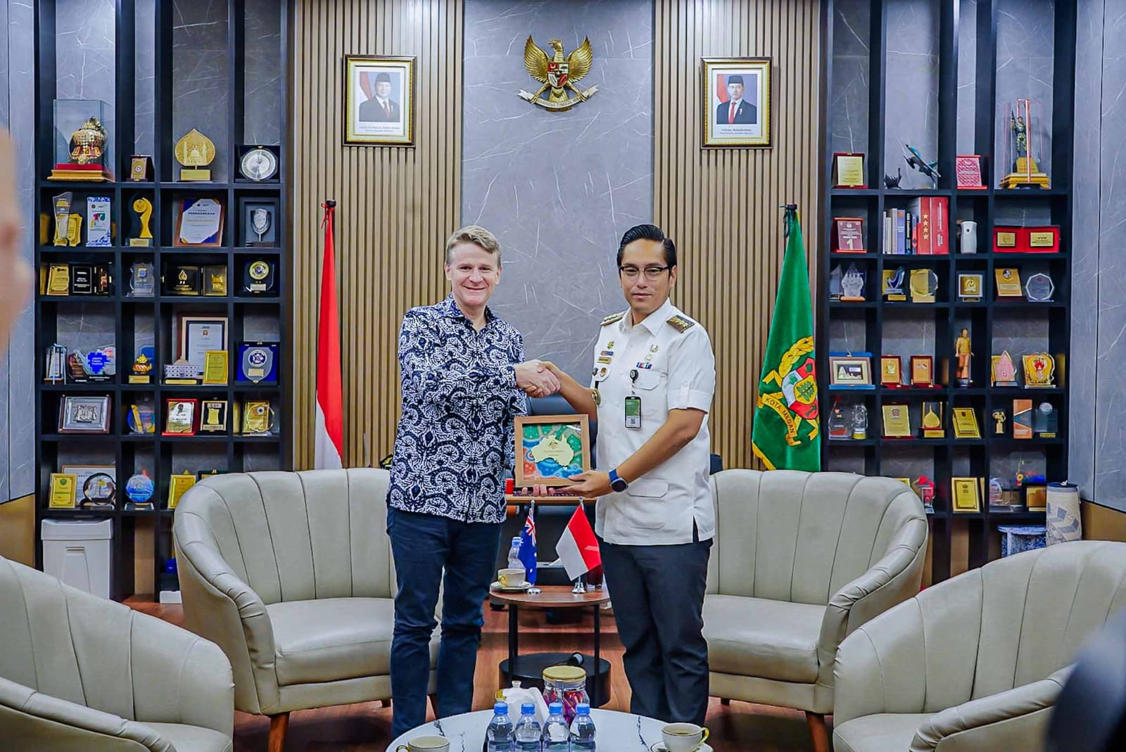 Wali Kota Medan Terima Audiensi Dubes Australia, Bahas Investasi hingga Pendidikan