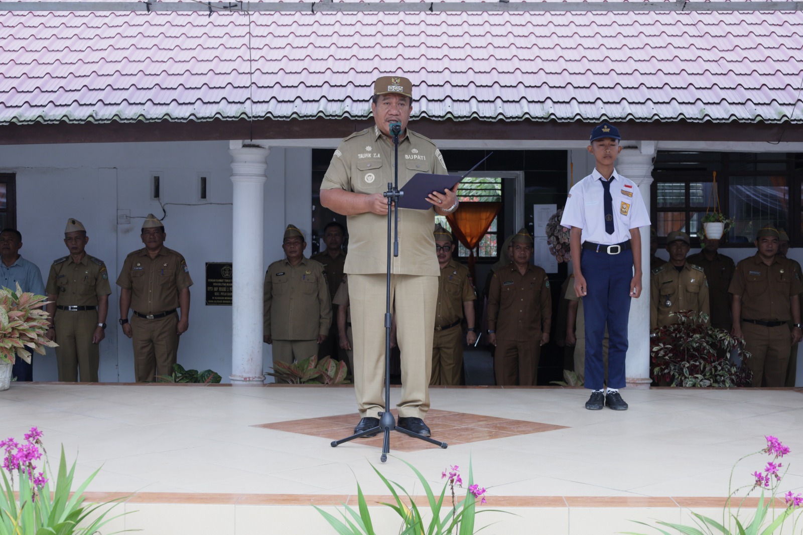 Bupati, Wakil Bupati, dan Sekda Asahan Pimpin Upacara Hari Pertama Masuk Sekolah