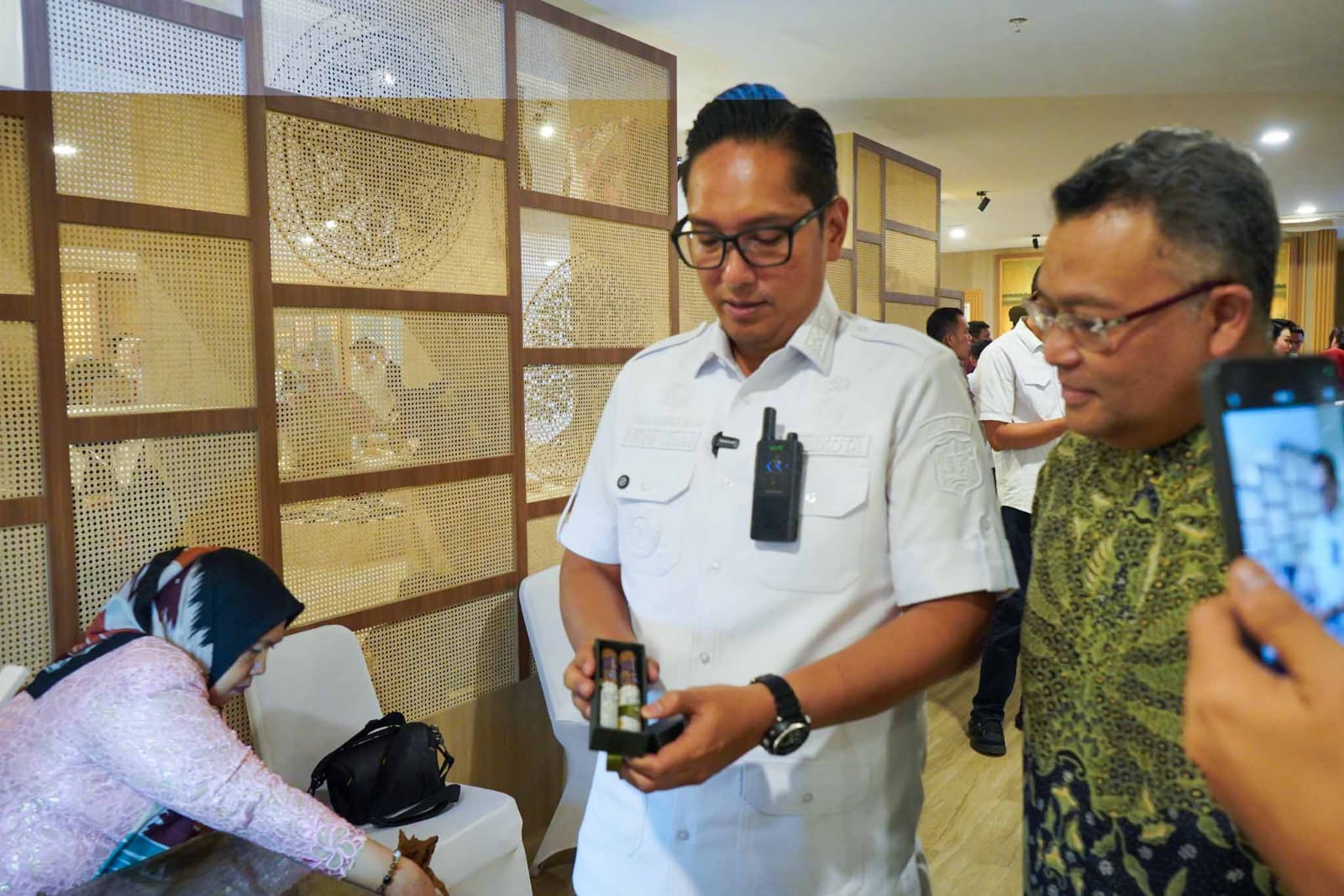 Gallery Mustika Deli Resmi Dibuka, Rico Waas Dorong UMKM Medan Tembus Pasar Global