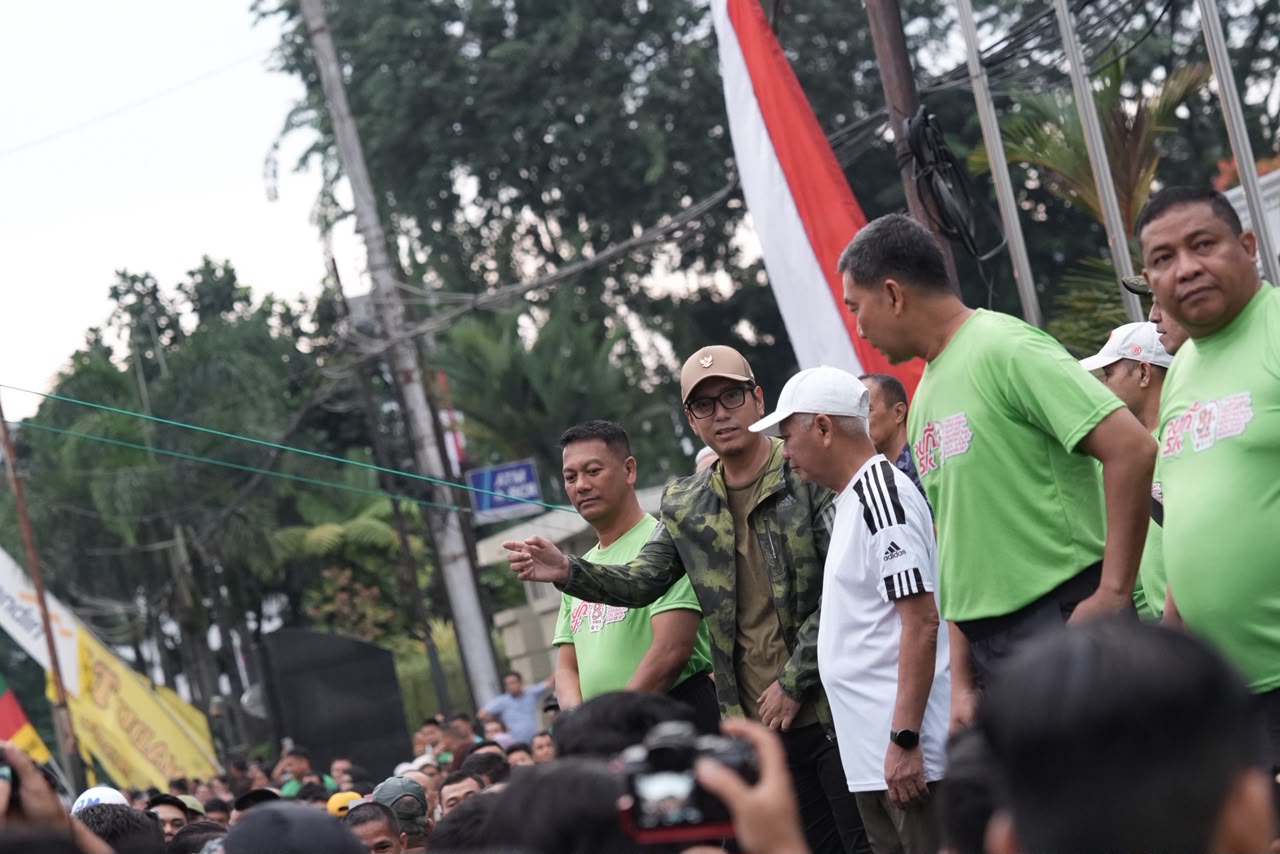 Rico Waas Bersama Pangdam I/BB dan Wagubsu Lepas 20.000 Peserta Fun Run 5K